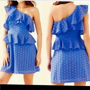 Lilly Pulitzer Off shoulder eyelet dress like new